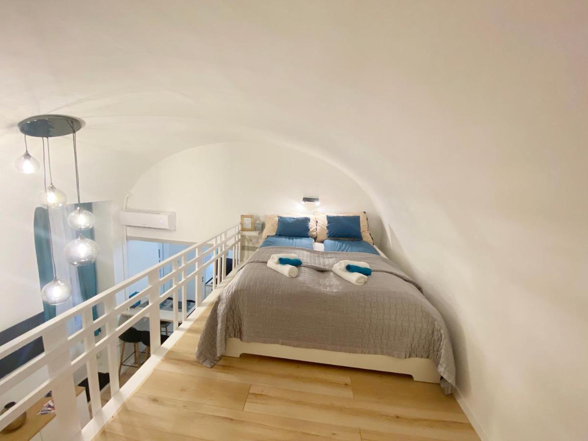 Goldart Design Apartment In The Heart Of บูดาเปสต์ ภายนอก รูปภาพ